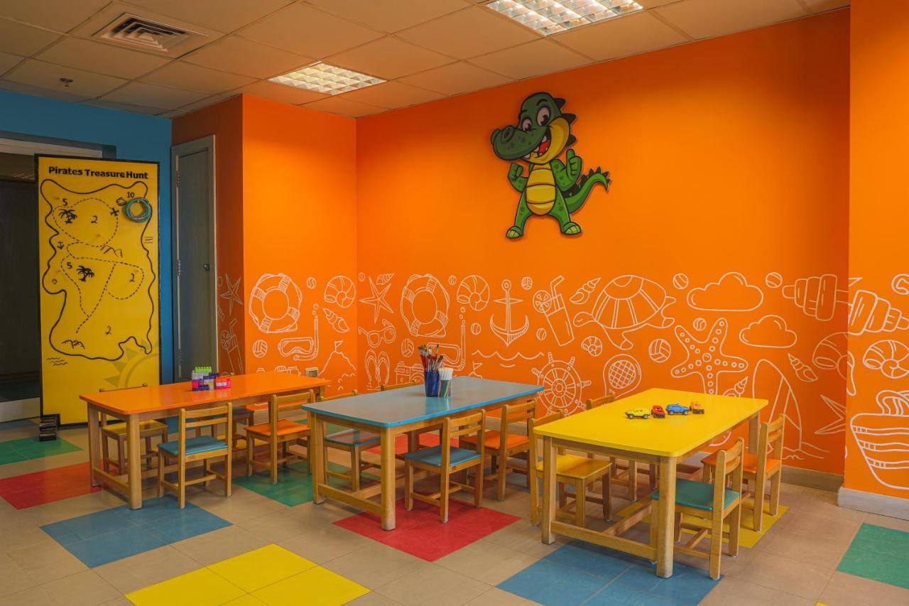 Hotel Jaz Aquaviva Hurghada Esterno foto The LEGO Factory