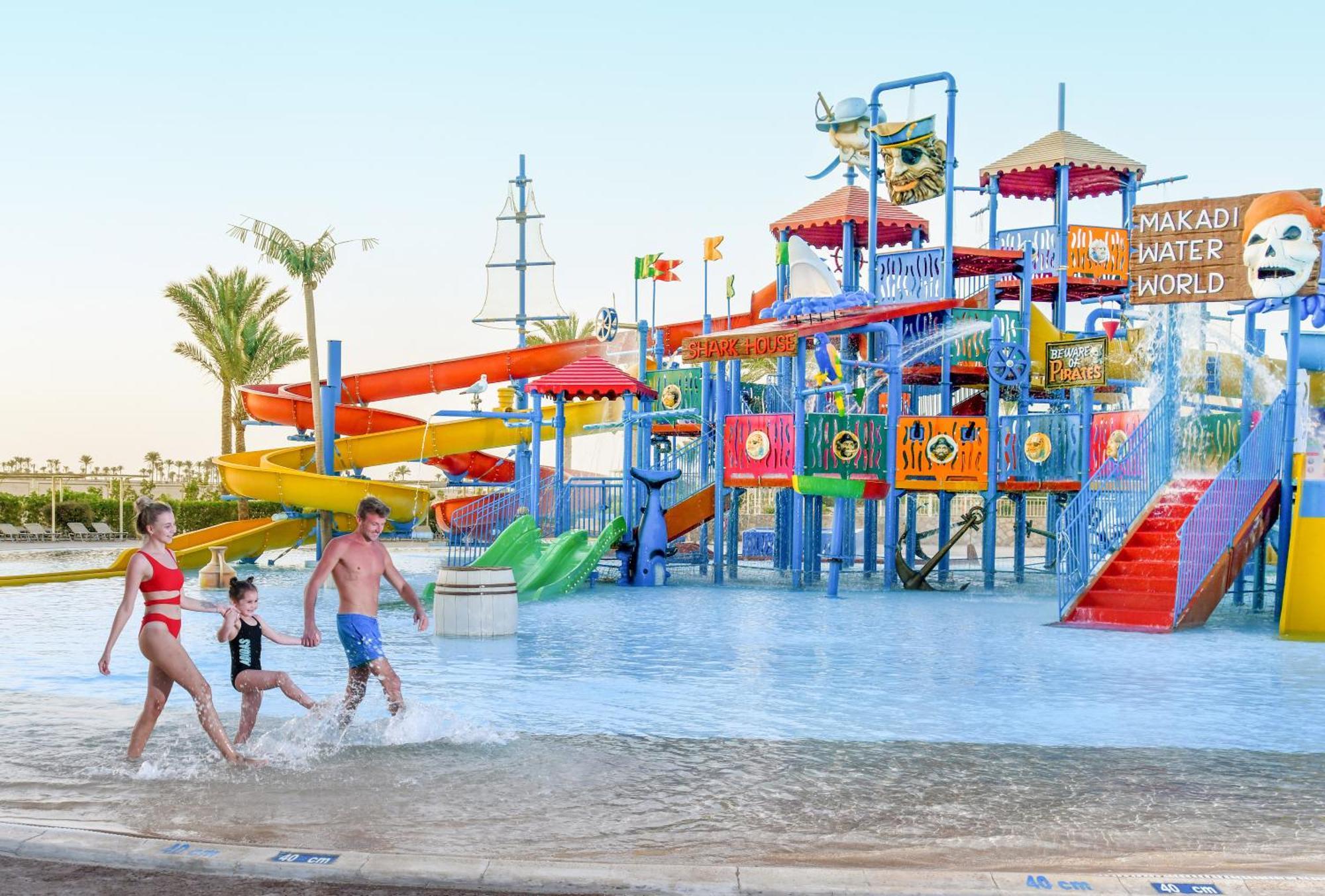 Hotel Jaz Aquaviva Hurghada Esterno foto Makad Water World